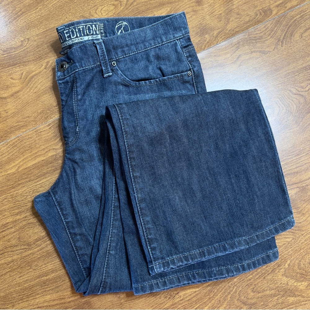NewYork & Company Limited Edition Dark Wash Flare Denim Jeans Women Plus Size 14